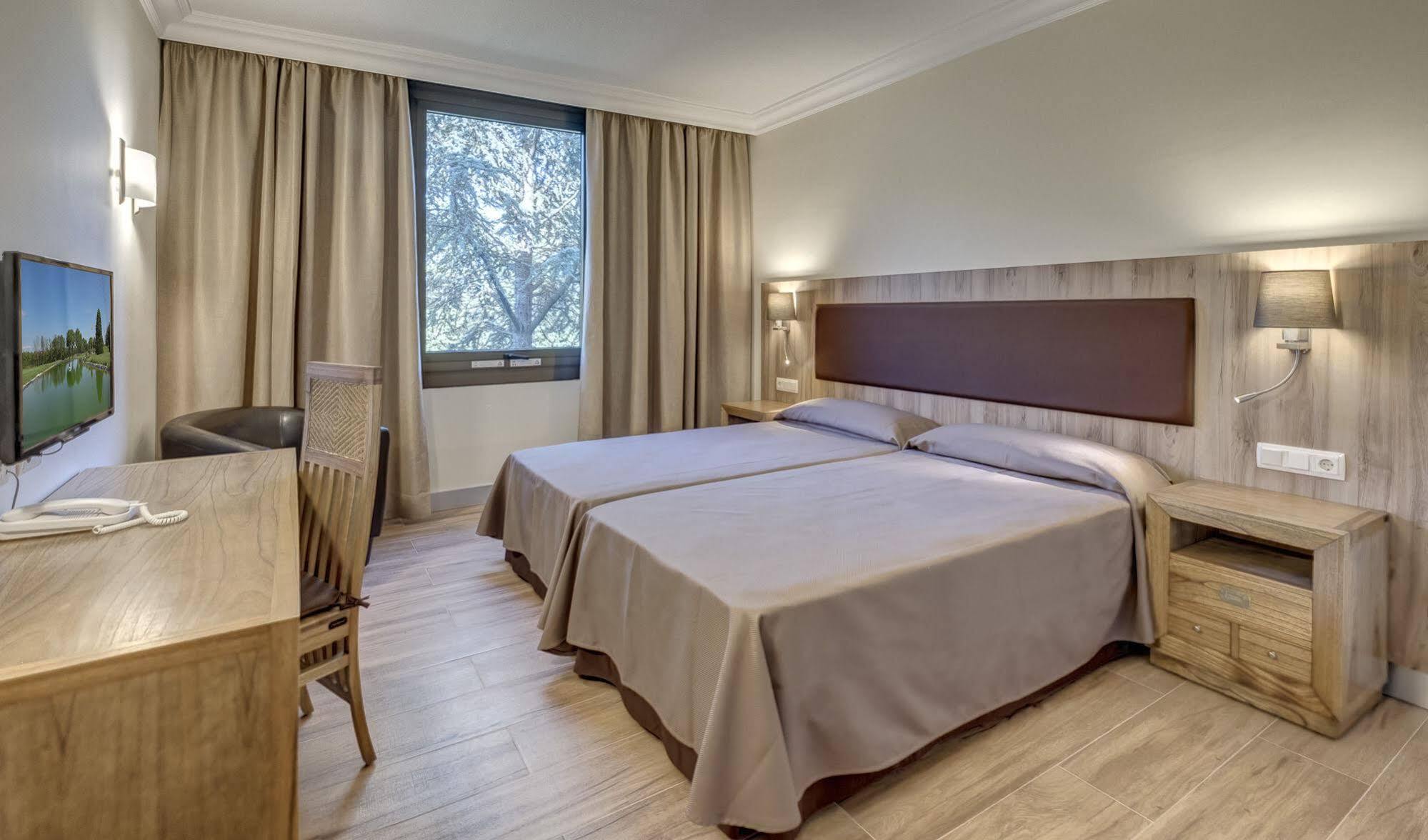 Hotel Eden Park By Brava 4*