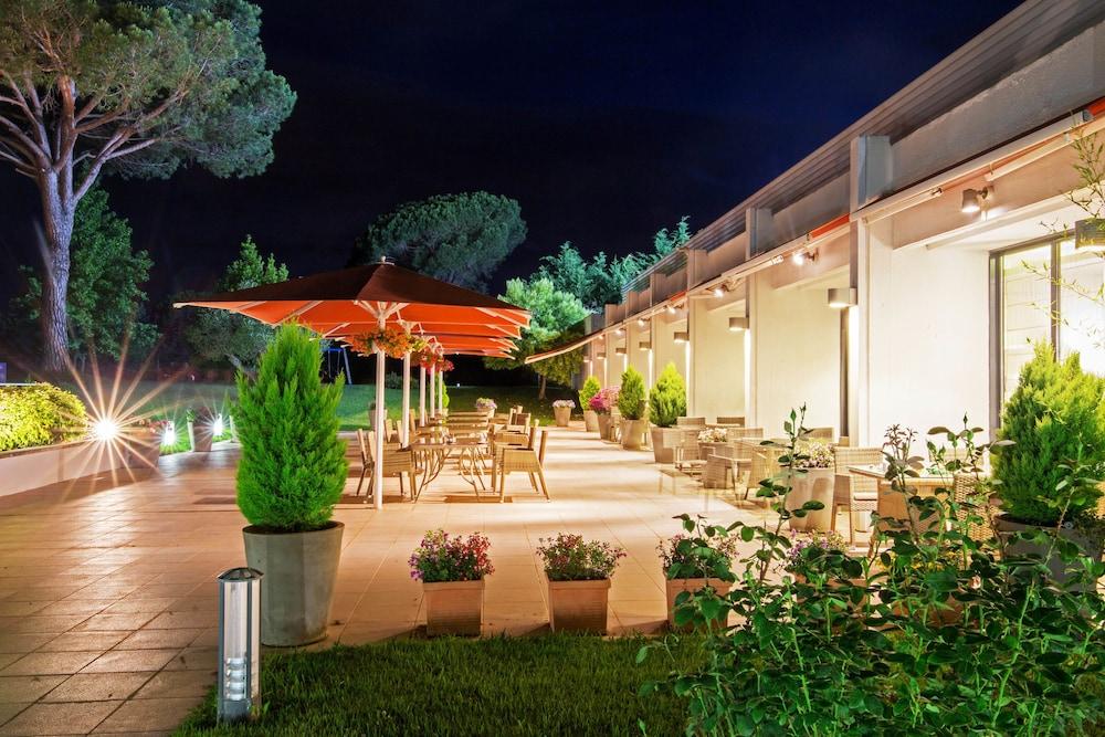Eden Park By Brava Hotel 4*
